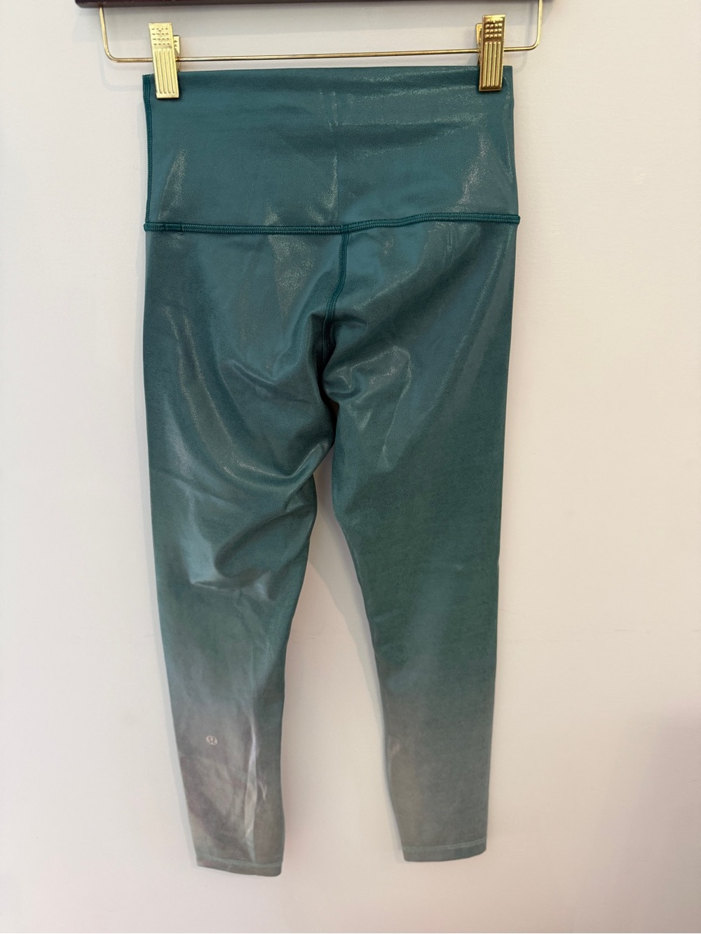 Lululemon Size 4 leggings - Picture 2 of 8